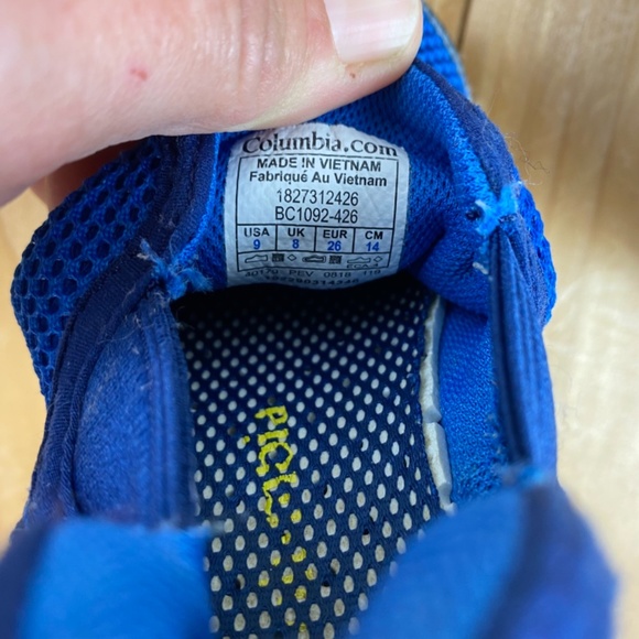 Columbia Kids Pull On Sneakers/Water Shoes - Picture 3 of 4